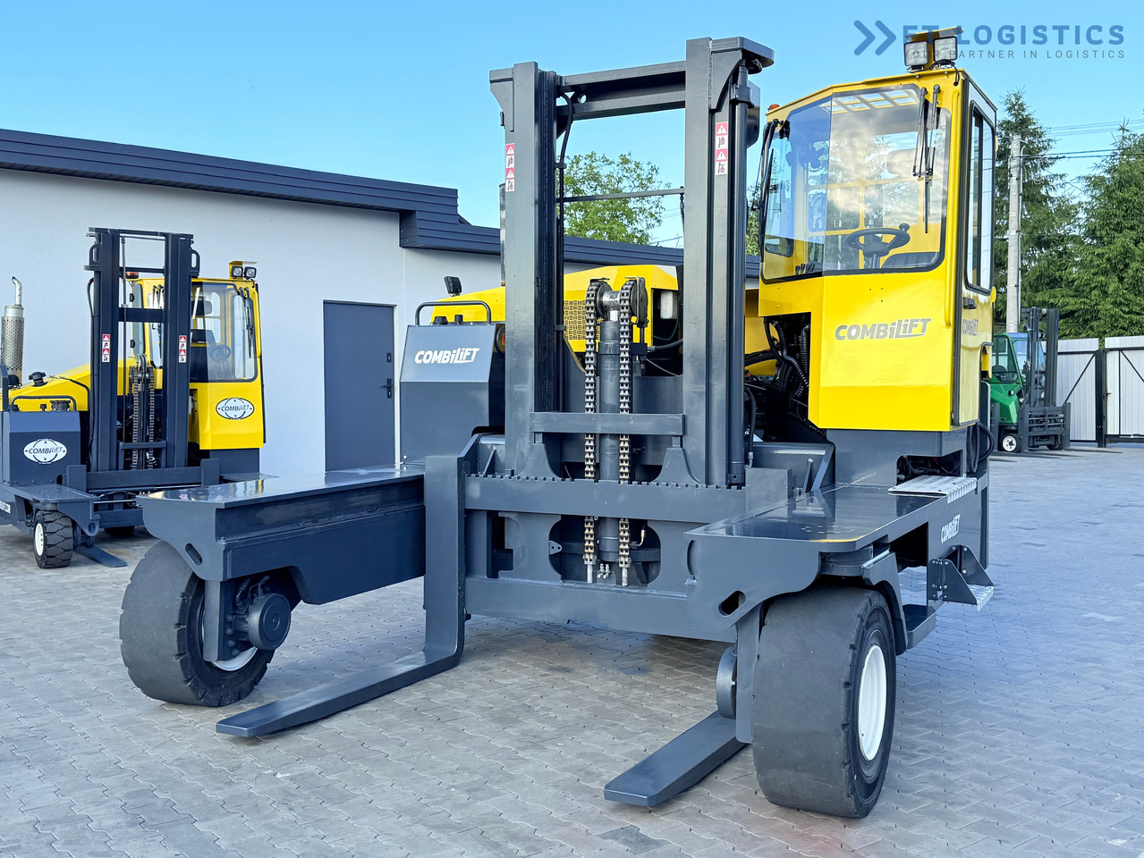 COMBILIFT C14000 / DUPLEX 3600MM / FREE-LIFT / POSITIONER - Empilhador de 4 vias: foto 3 COMBILIFT C14000 / DUPLEX 3600MM / FREE-LIFT / POSITIONER - Empilhador de 4 vias: foto 3