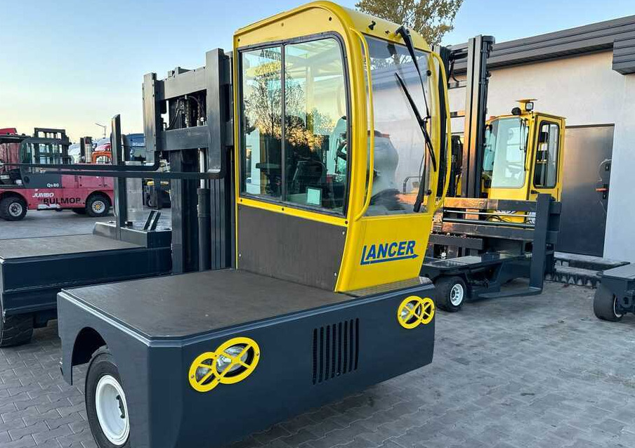 Empilhador de 4 vias Combilift C2500CB-Triplex 6000mm -Only 4658 hours: foto 25