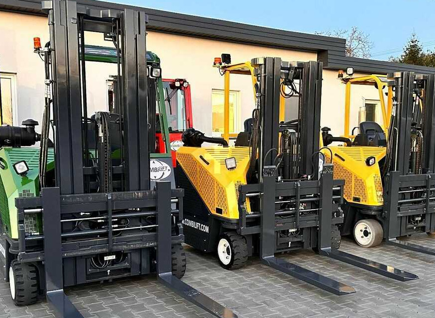 Empilhador de 4 vias Combilift C2500CB-Triplex 6000mm -Only 4658 hours: foto 29
