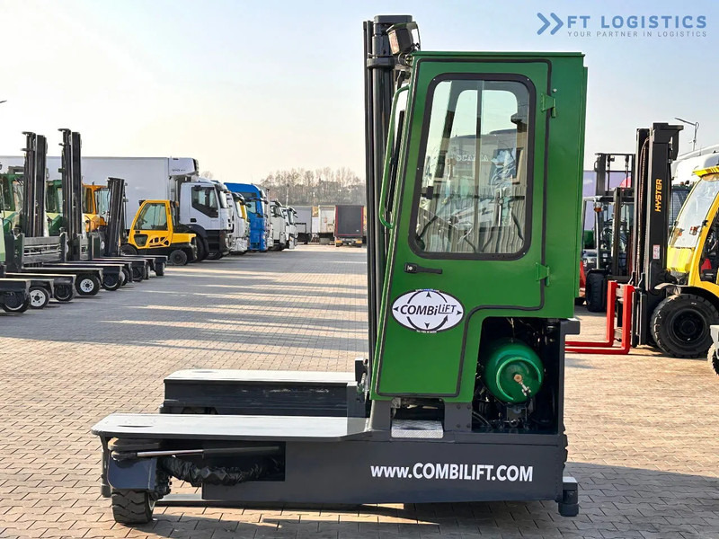 Combilift C3000 / DUPLEX / 4100MM / LPG / FREE LIFT / Like New C3000 / DUPLEX / 4100MM / LPG / FREE LIFT / Like New - Empilhador de 4 vias: foto 2 Combilift C3000 / DUPLEX / 4100MM / LPG / FREE LIFT / Like New C3000 / DUPLEX / 4100MM / LPG / FREE LIFT / Like New - Empilhador de 4 vias: foto 2