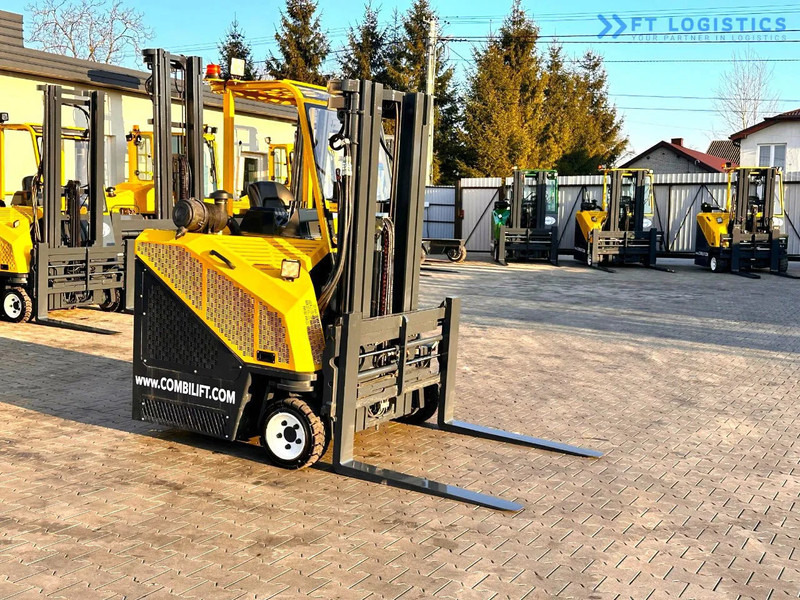 Combilift C3000CB / LPG / TRIPLEX - 4900MM / LPG / FREE LIFT / FORK POSITIONER C3000CB / LPG / TRIPLEX - 4900MM / LPG / FREE LIFT / FORK P - Empilhador de 4 vias: foto 5 Combilift C3000CB / LPG / TRIPLEX - 4900MM / LPG / FREE LIFT / FORK POSITIONER C3000CB / LPG / TRIPLEX - 4900MM / LPG / FREE LIFT / FORK P - Empilhador de 4 vias: foto 5