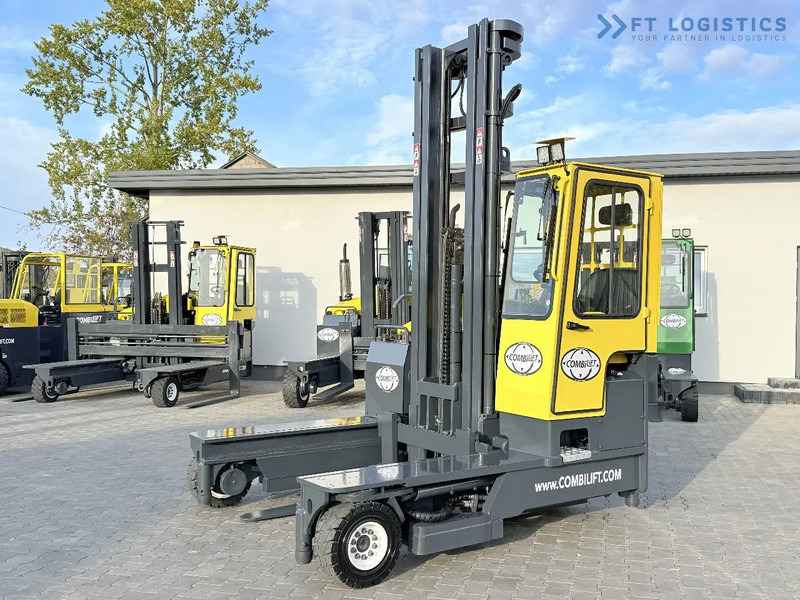Combilift C5000 / DIESEL / TRIPLEX 7600MM / FULL FREE LIFT / FORK POSITIONER / HEATING / FULL HEATED CABIN / EXCELLENT CONDITION / Wide ra - Empilhador de 4 vias: foto 1 Combilift C5000 / DIESEL / TRIPLEX 7600MM / FULL FREE LIFT / FORK POSITIONER / HEATING / FULL HEATED CABIN / EXCELLENT CONDITION / Wide ra - Empilhador de 4 vias: foto 1
