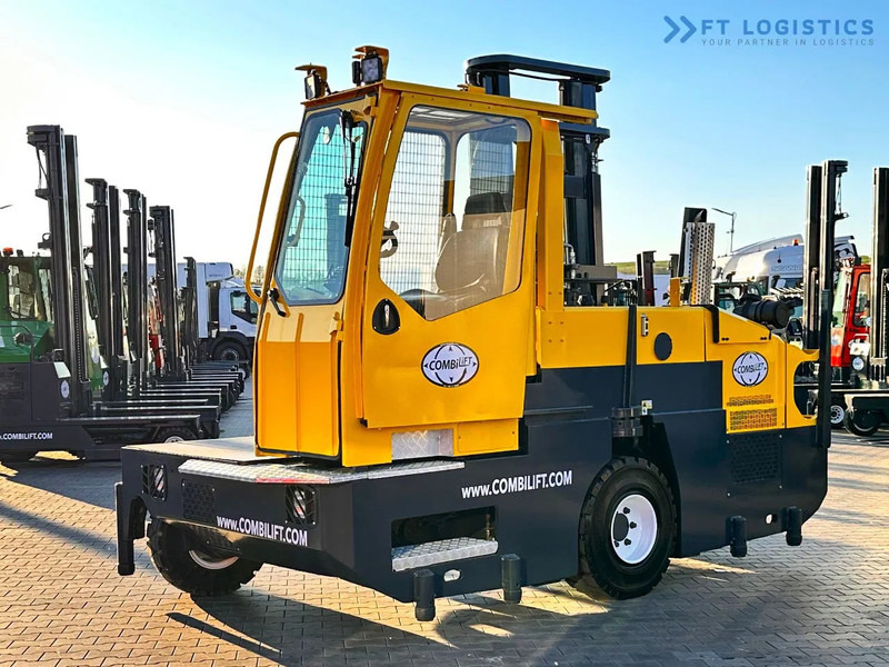 Combilift C5000SL / 5T / DUPLEX – 4000 MM / FREE LIFT / LPG / LIKE NEW!!! C5000SL / 5T / DUPLEX – 4000 MM / FREE LIFT / LPG / LIKE NEW!!! - Empilhador de 4 vias: foto 2 Combilift C5000SL / 5T / DUPLEX – 4000 MM / FREE LIFT / LPG / LIKE NEW!!! C5000SL / 5T / DUPLEX – 4000 MM / FREE LIFT / LPG / LIKE NEW!!! - Empilhador de 4 vias: foto 2