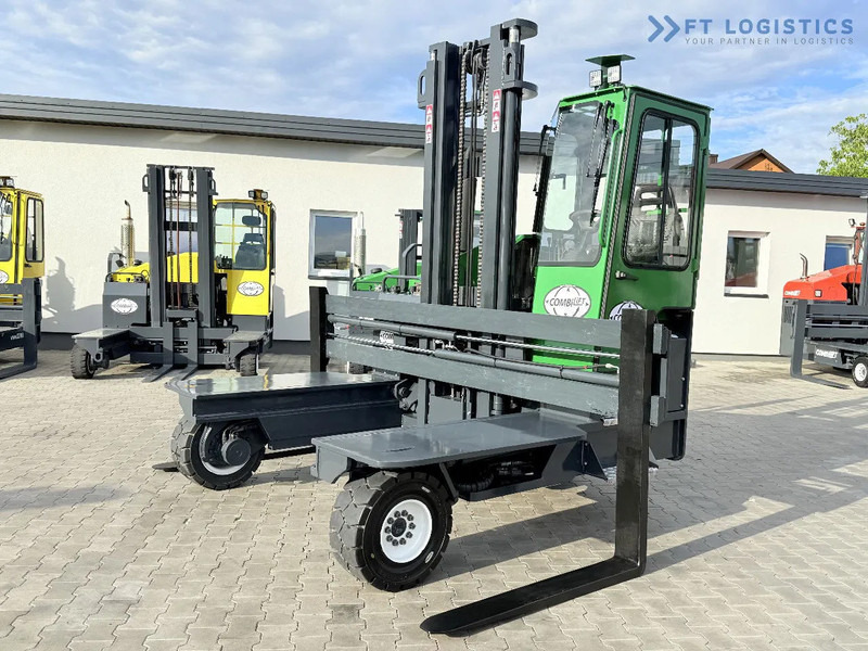 Combilift C5000XL / DIESEL / DUPLEX - 4000MM / WIDE FORK POSITIONER 3350MM / FULL HEATED CABIN / ONLY 6453H / CONDITION - LIKE NEW! C5000X - Empilhador de 4 vias: foto 3 Combilift C5000XL / DIESEL / DUPLEX - 4000MM / WIDE FORK POSITIONER 3350MM / FULL HEATED CABIN / ONLY 6453H / CONDITION - LIKE NEW! C5000X - Empilhador de 4 vias: foto 3