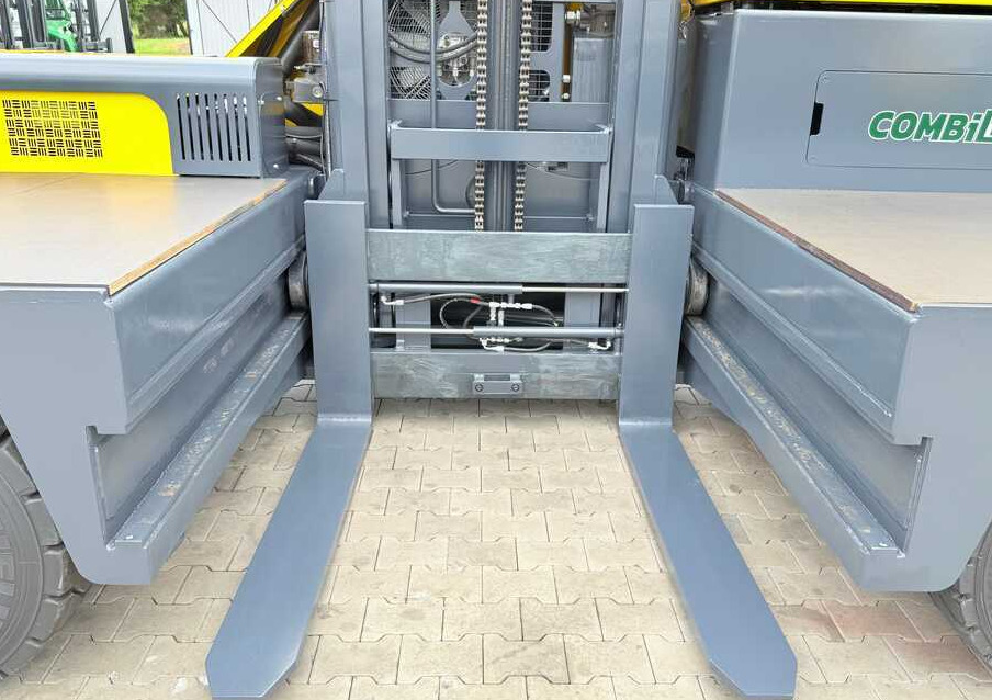 Combilift C6000FSL / DIESEL / DUPLEX – 4100MM / 1400MM FORKS / SIDeloADER / 6000KG LIFTING CAPACITY / FREE LIFT / DEUTZ ENGINE / EXCELLENT CONDITION - Empilhador lateral: foto 5 Combilift C6000FSL / DIESEL / DUPLEX – 4100MM / 1400MM FORKS / SIDeloADER / 6000KG LIFTING CAPACITY / FREE LIFT / DEUTZ ENGINE / EXCELLENT CONDITION - Empilhador lateral: foto 5
