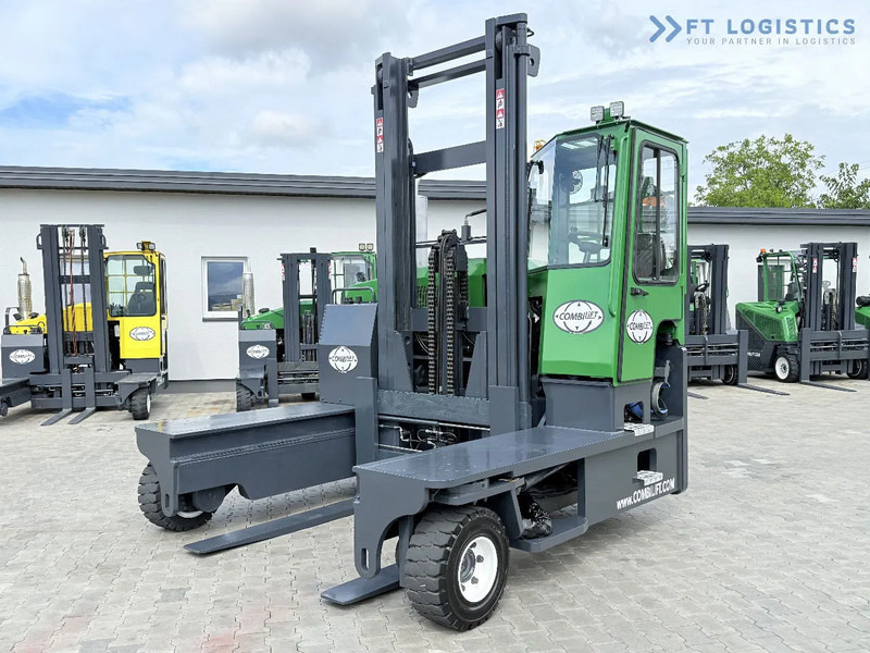 Combilift C8000 / GAS / DUPLEX – 4700MM / FORK POSITIONER / FREE LIFT / FULL HEATED CABIN / ONLY 5141 HOURS / CONDITION – LIKE NEW! C8000 - Empilhador de 4 vias: foto 1 Combilift C8000 / GAS / DUPLEX – 4700MM / FORK POSITIONER / FREE LIFT / FULL HEATED CABIN / ONLY 5141 HOURS / CONDITION – LIKE NEW! C8000 - Empilhador de 4 vias: foto 1