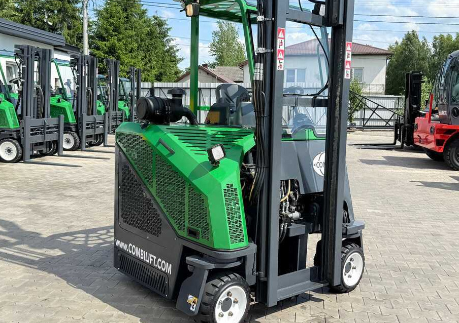 Empilhador de 4 vias Combilift CB2500 / DIESEL / EXTENDABLE FORKS / TRIPLEX / 5500MM / FREE LIFT / SIDE SHIFT / FORK POSITIONER / LIKE NEW: foto 32