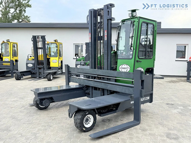 Combilift Combilift C4500 / DIESEL / DUPLEX 4000MM / WIDE FORK POSITIONER / HEATING / FULL CABIN / PERFECT CONDITION / Wide range of four- - Empilhador de 4 vias: foto 2 Combilift Combilift C4500 / DIESEL / DUPLEX 4000MM / WIDE FORK POSITIONER / HEATING / FULL CABIN / PERFECT CONDITION / Wide range of four- - Empilhador de 4 vias: foto 2
