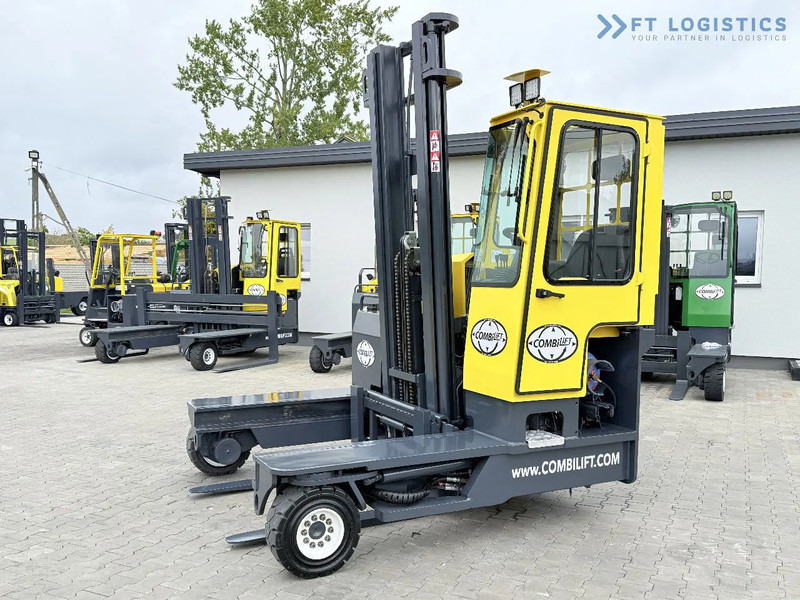 Combilift Combilift FOUR-WAY / MULTI-DIRECTIONAL FORKLIFT C4000 / GAS / DUPLEX 4600MM / ONLY 5614 OPERATING HOURS / FORK POSITIONER / FULL - Empilhador de 4 vias: foto 2 Combilift Combilift FOUR-WAY / MULTI-DIRECTIONAL FORKLIFT C4000 / GAS / DUPLEX 4600MM / ONLY 5614 OPERATING HOURS / FORK POSITIONER / FULL - Empilhador de 4 vias: foto 2