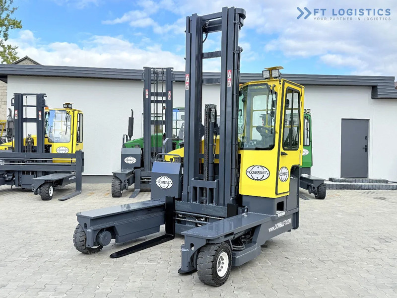 Combilift FOUR-WAY / MULTI-DIRECTIONAL FORKLIFT / C5000 / DIESEL / TRIPLEX 7600MM / FULL FREE LIFT / FORK POSITIONER / HEATING / FULL HEAT - Empilhador de 4 vias: foto 2 Combilift FOUR-WAY / MULTI-DIRECTIONAL FORKLIFT / C5000 / DIESEL / TRIPLEX 7600MM / FULL FREE LIFT / FORK POSITIONER / HEATING / FULL HEAT - Empilhador de 4 vias: foto 2