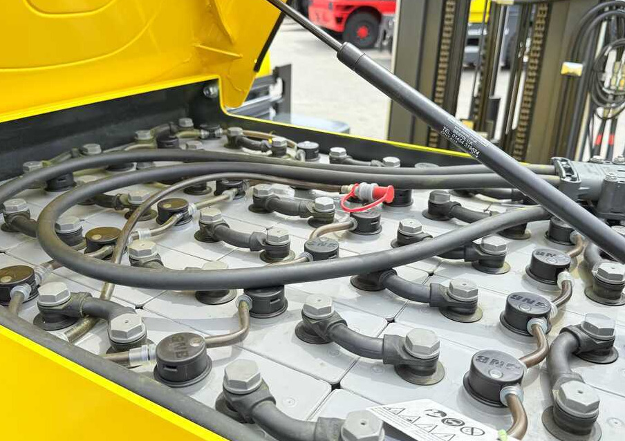 Empilhador de 4 vias Combilift MR / ELECTRIC / TRIPLEX – 6000MM / FULL FREE LIFT / WIDE POSITIONER / FORK SIDESHIFT / ONLY 1400 HOURS / LIKE NEW: foto 18