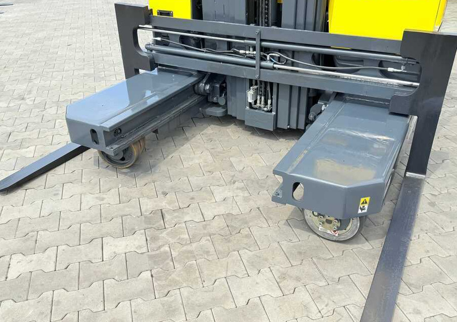 Empilhador de 4 vias Combilift MR / ELECTRIC / TRIPLEX – 6000MM / FULL FREE LIFT / WIDE POSITIONER / FORK SIDESHIFT / ONLY 1400 HOURS / LIKE NEW: foto 16