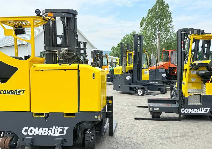 Empilhador de 4 vias Combilift MR / ELECTRIC / TRIPLEX – 6000MM / FULL FREE LIFT / WIDE POSITIONER / FORK SIDESHIFT / ONLY 1400 HOURS / LIKE NEW: foto 9