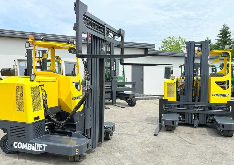 Empilhador de 4 vias Combilift MR / ELECTRIC / TRIPLEX – 6000MM / FULL FREE LIFT / WIDE POSITIONER / FORK SIDESHIFT / ONLY 1400 HOURS / LIKE NEW: foto 20