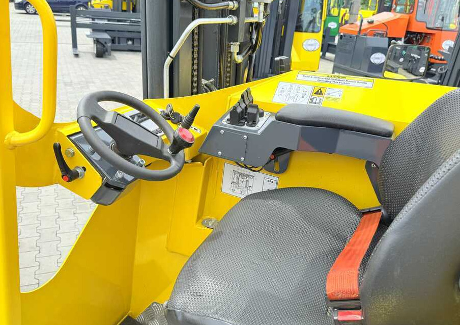 Empilhador de 4 vias Combilift MR / ELECTRIC / TRIPLEX – 6000MM / FULL FREE LIFT / WIDE POSITIONER / FORK SIDESHIFT / ONLY 1400 HOURS / LIKE NEW: foto 17