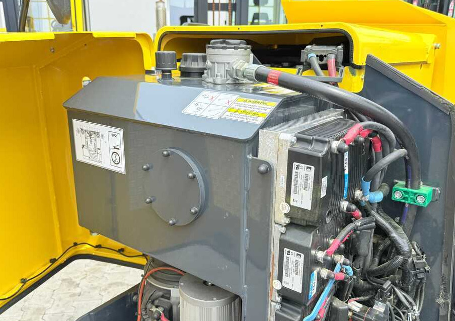 Empilhador de 4 vias Combilift MR / ELECTRIC / TRIPLEX – 6000MM / FULL FREE LIFT / WIDE POSITIONER / FORK SIDESHIFT / ONLY 1400 HOURS / LIKE NEW: foto 19