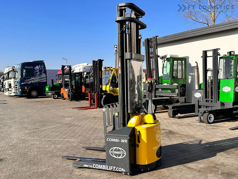 Combilift WR-4 / DUPLEX / 4.5M / 2017 / ONLY 30 MTH / LIKE NEW / 1500KG - Stacker: foto 1 Combilift WR-4 / DUPLEX / 4.5M / 2017 / ONLY 30 MTH / LIKE NEW / 1500KG - Stacker: foto 1
