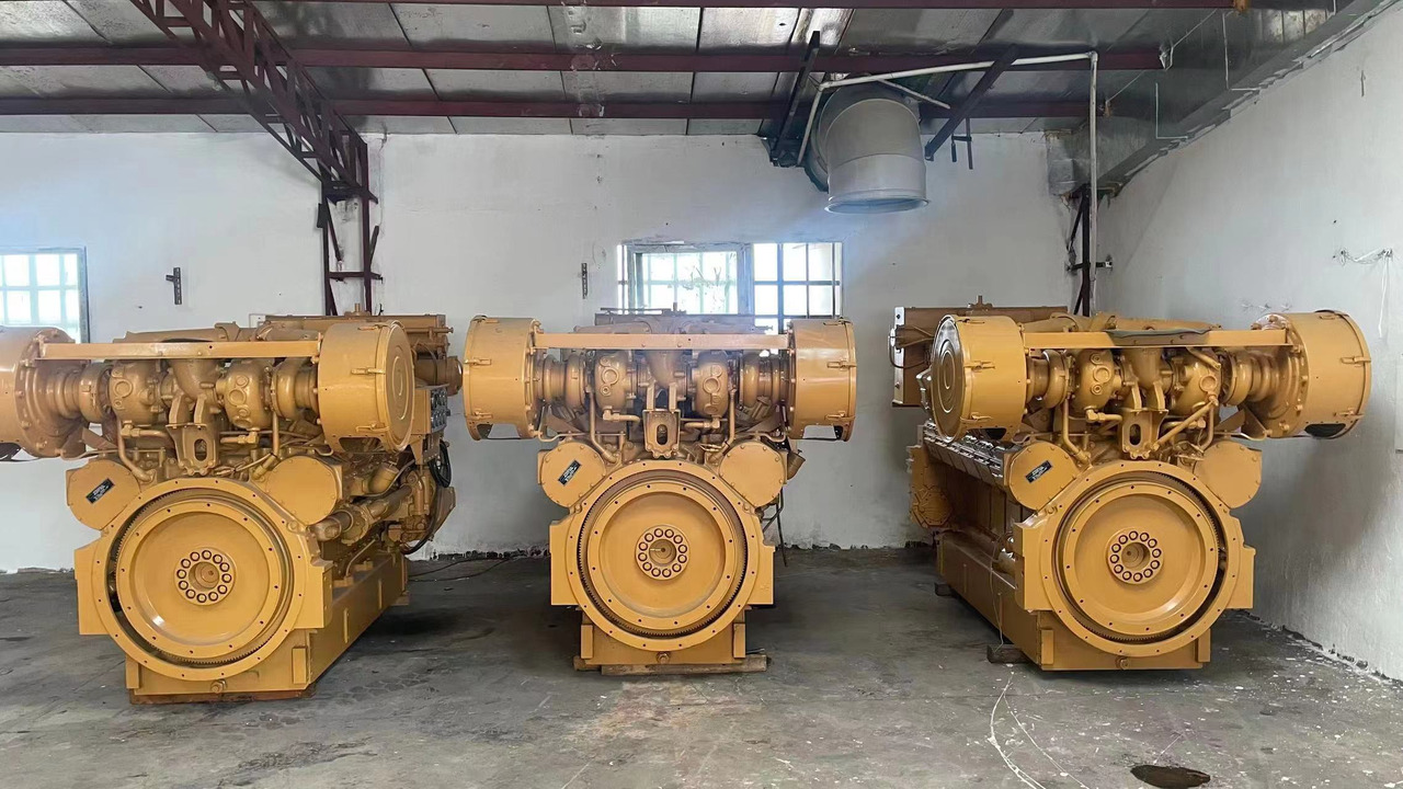 CATERPILLAR 3512 - Motor por Grua móvel: foto 4 CATERPILLAR 3512 - Motor por Grua móvel: foto 4