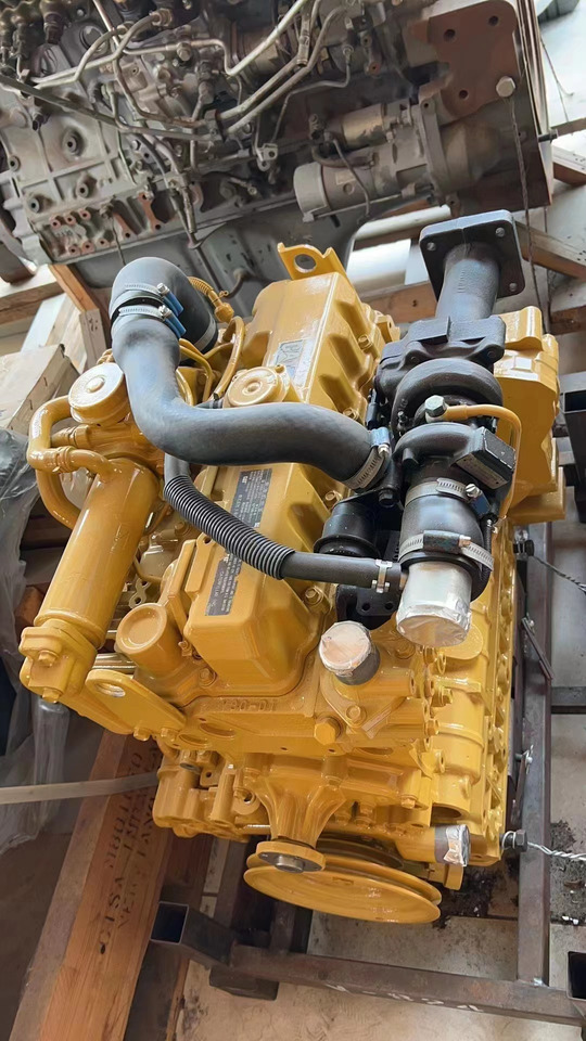 CATERPILLAR C3.3 B - Motor e peças por Escavadeira: foto 4 CATERPILLAR C3.3 B - Motor e peças por Escavadeira: foto 4