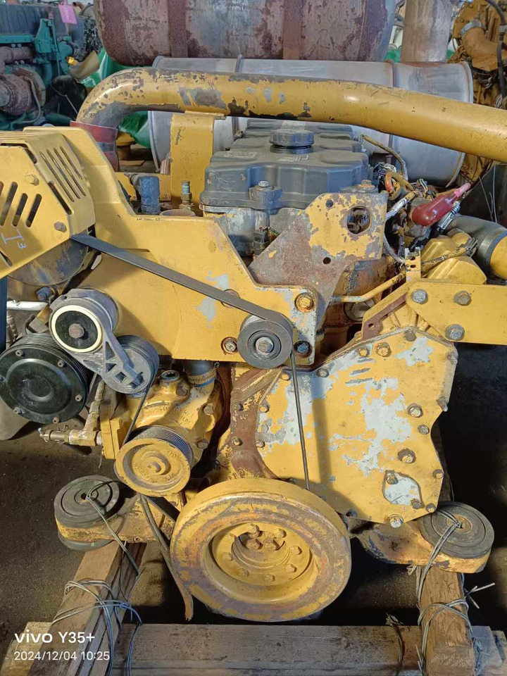 CATERPILLAR C9 - Motor por Escavadeira: foto 1 CATERPILLAR C9 - Motor por Escavadeira: foto 1