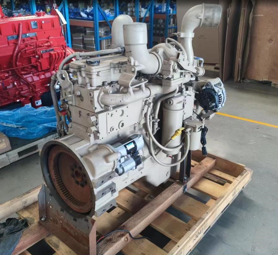 CUMMINS QSC8.3 - Motor por Escavadeira: foto 2 CUMMINS QSC8.3 - Motor por Escavadeira: foto 2