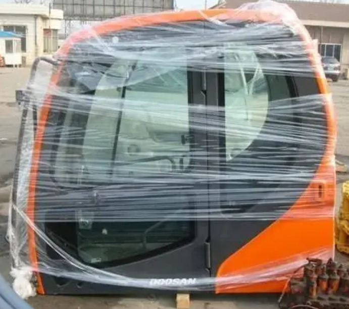 DOOSAN DX225 - Cabine por Escavadeira: foto 4 DOOSAN DX225 - Cabine por Escavadeira: foto 4