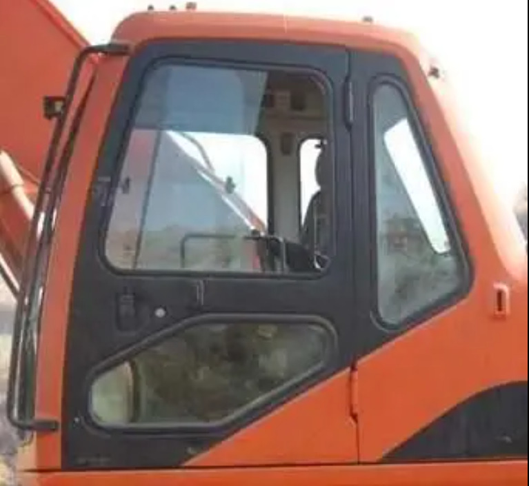 DOOSAN DX225 - Cabine por Escavadeira: foto 2 DOOSAN DX225 - Cabine por Escavadeira: foto 2