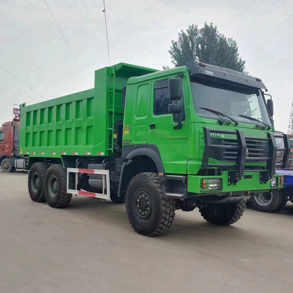 HOWO 6*6 dump truck - Camião basculante: foto 1 HOWO 6*6 dump truck - Camião basculante: foto 1