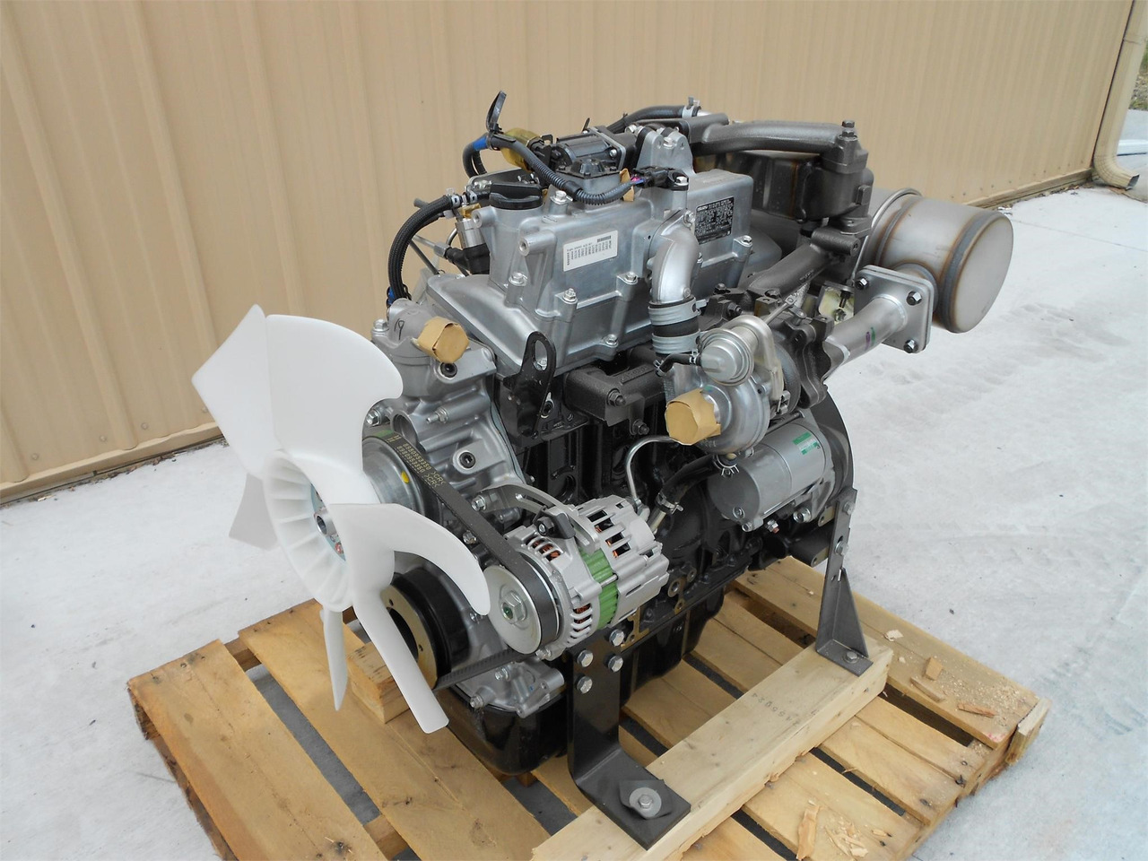 ISUZU 4LE2 - Motor por Escavadeira: foto 4 ISUZU 4LE2 - Motor por Escavadeira: foto 4