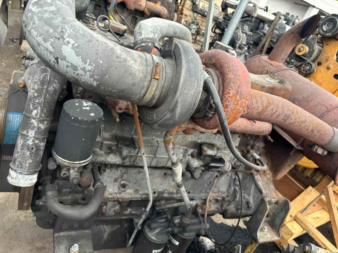 ISUZU 6SD1 - Motor por Escavadeira: foto 1 ISUZU 6SD1 - Motor por Escavadeira: foto 1