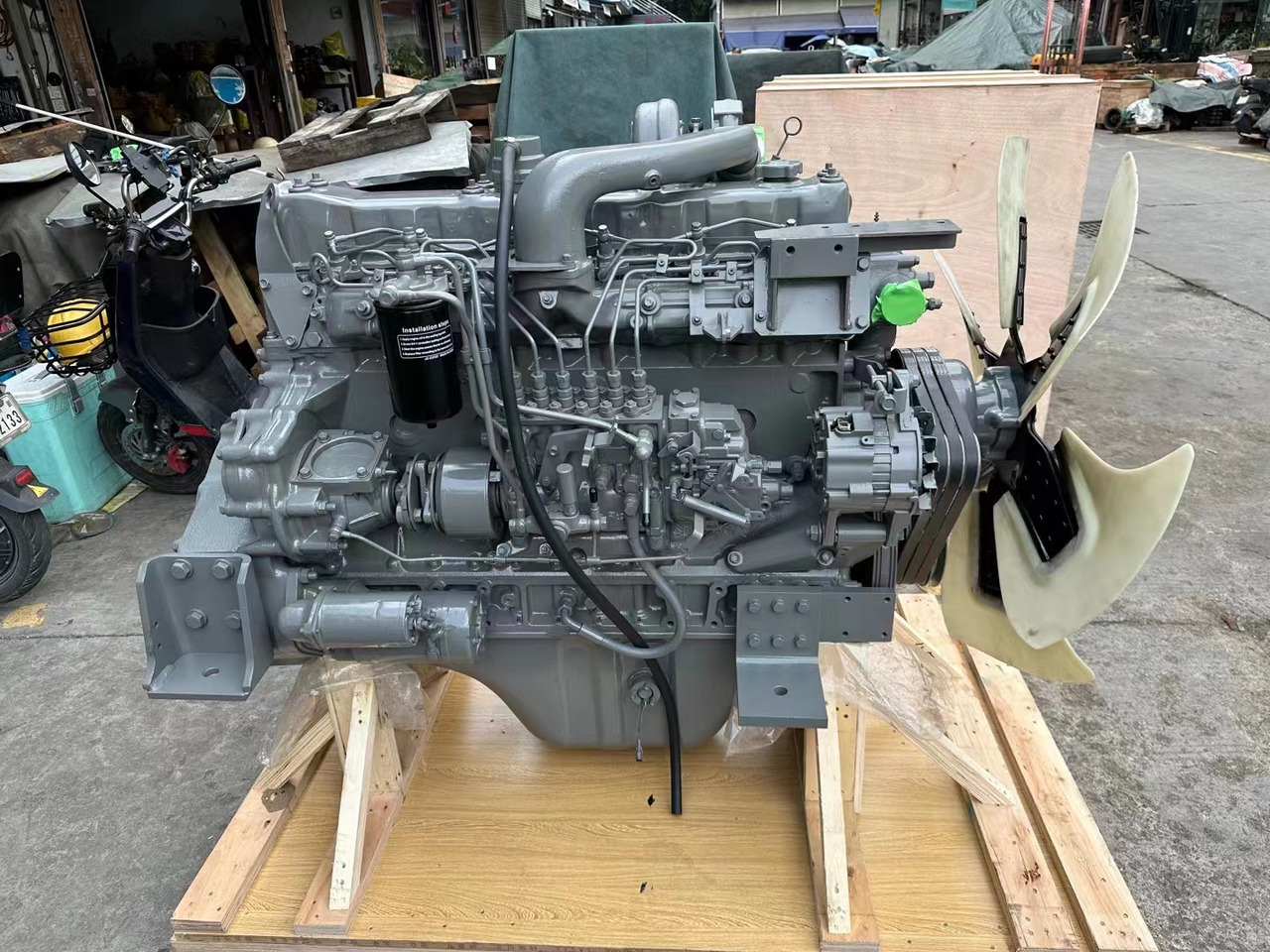 ISUZU 6SD1 - Motor por Escavadeira: foto 2 ISUZU 6SD1 - Motor por Escavadeira: foto 2