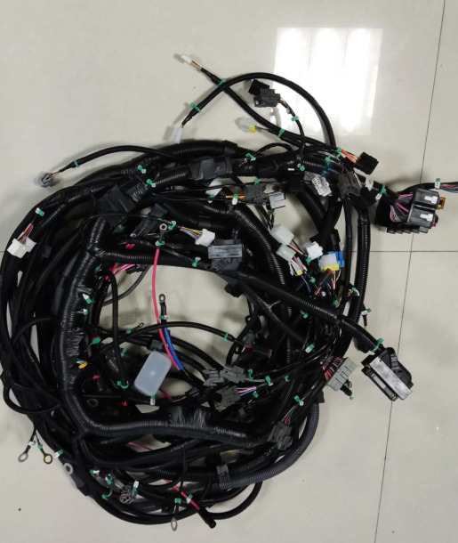 KOMATSU 207-06-75621 - Cables/ Wire harness por Escavadeira: foto 1 KOMATSU 207-06-75621 - Cables/ Wire harness por Escavadeira: foto 1