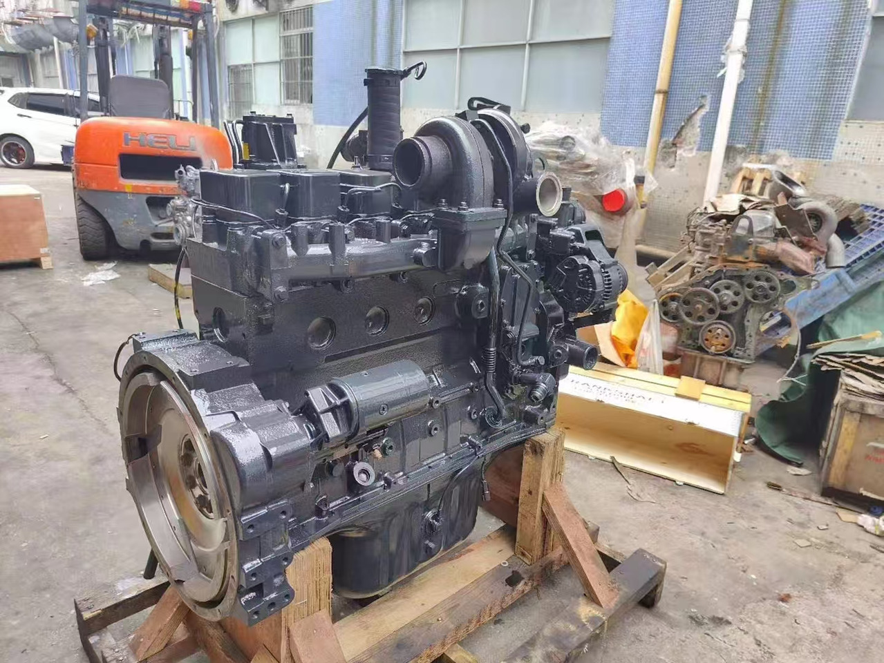 KOMATSU 6D102 - Motor: foto 2 KOMATSU 6D102 - Motor: foto 2