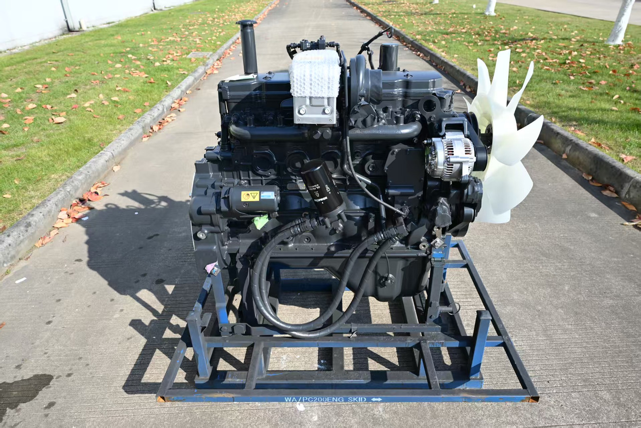 KOMATSU 6D107E - Motor por Escavadeira: foto 1 KOMATSU 6D107E - Motor por Escavadeira: foto 1