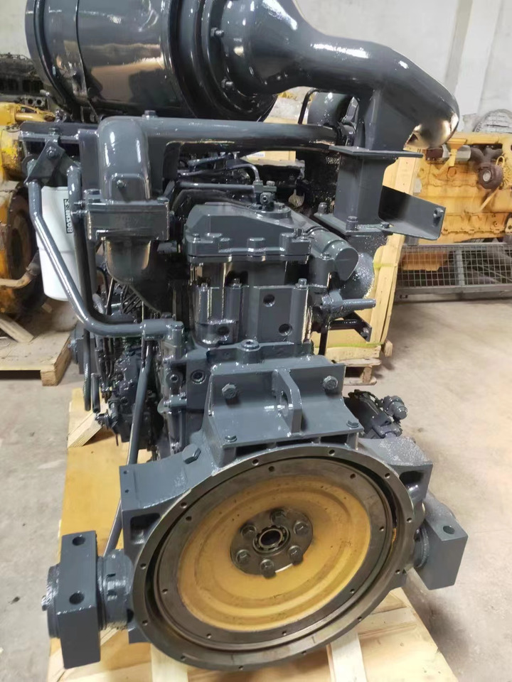 KOMATSU 6D125 - Motor por Escavadeira: foto 4 KOMATSU 6D125 - Motor por Escavadeira: foto 4