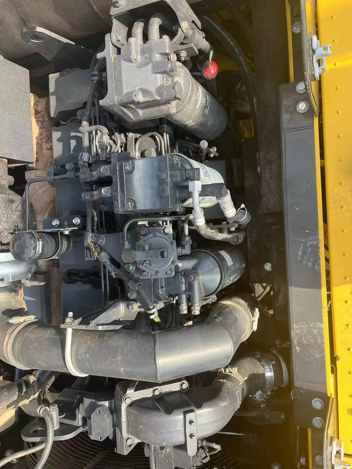 KOMATSU 6D125E - Motor por Escavadeira: foto 3 KOMATSU 6D125E - Motor por Escavadeira: foto 3