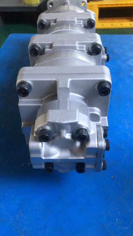 KOMATSU 705-56-34180 - Bomba hidráulica por Escavadeira: foto 1 KOMATSU 705-56-34180 - Bomba hidráulica por Escavadeira: foto 1