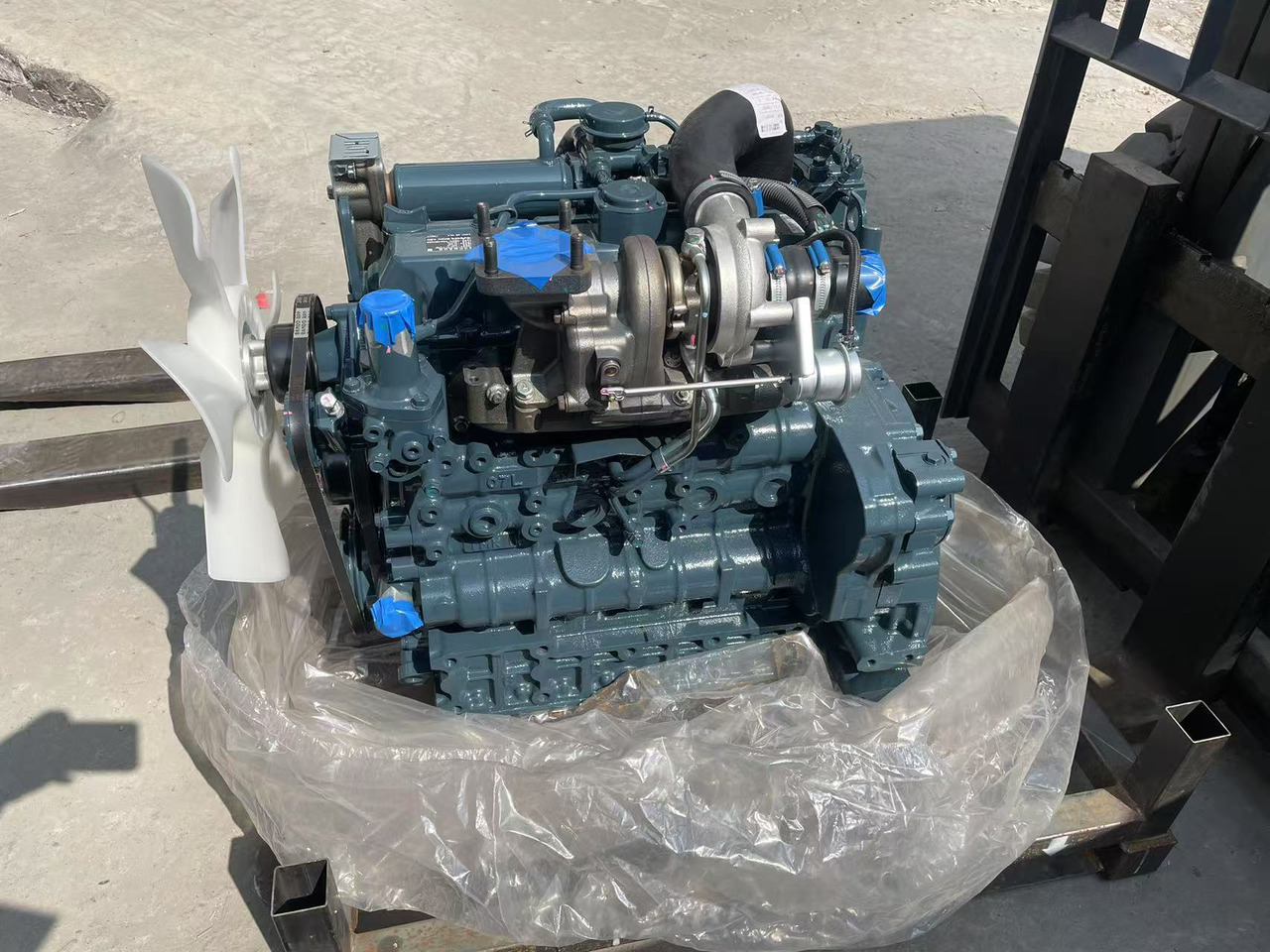 KUBOTA V3307T - Motor por Escavadeira: foto 1 KUBOTA V3307T - Motor por Escavadeira: foto 1