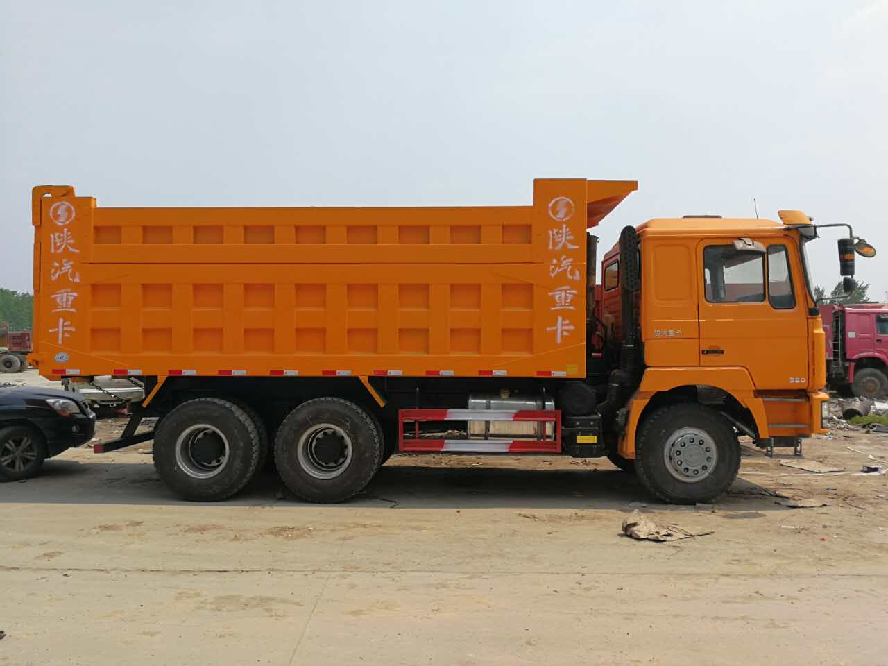 Shacman Shacman 380 6*4 dump truck - Camião basculante: foto 5 Shacman Shacman 380 6*4 dump truck - Camião basculante: foto 5