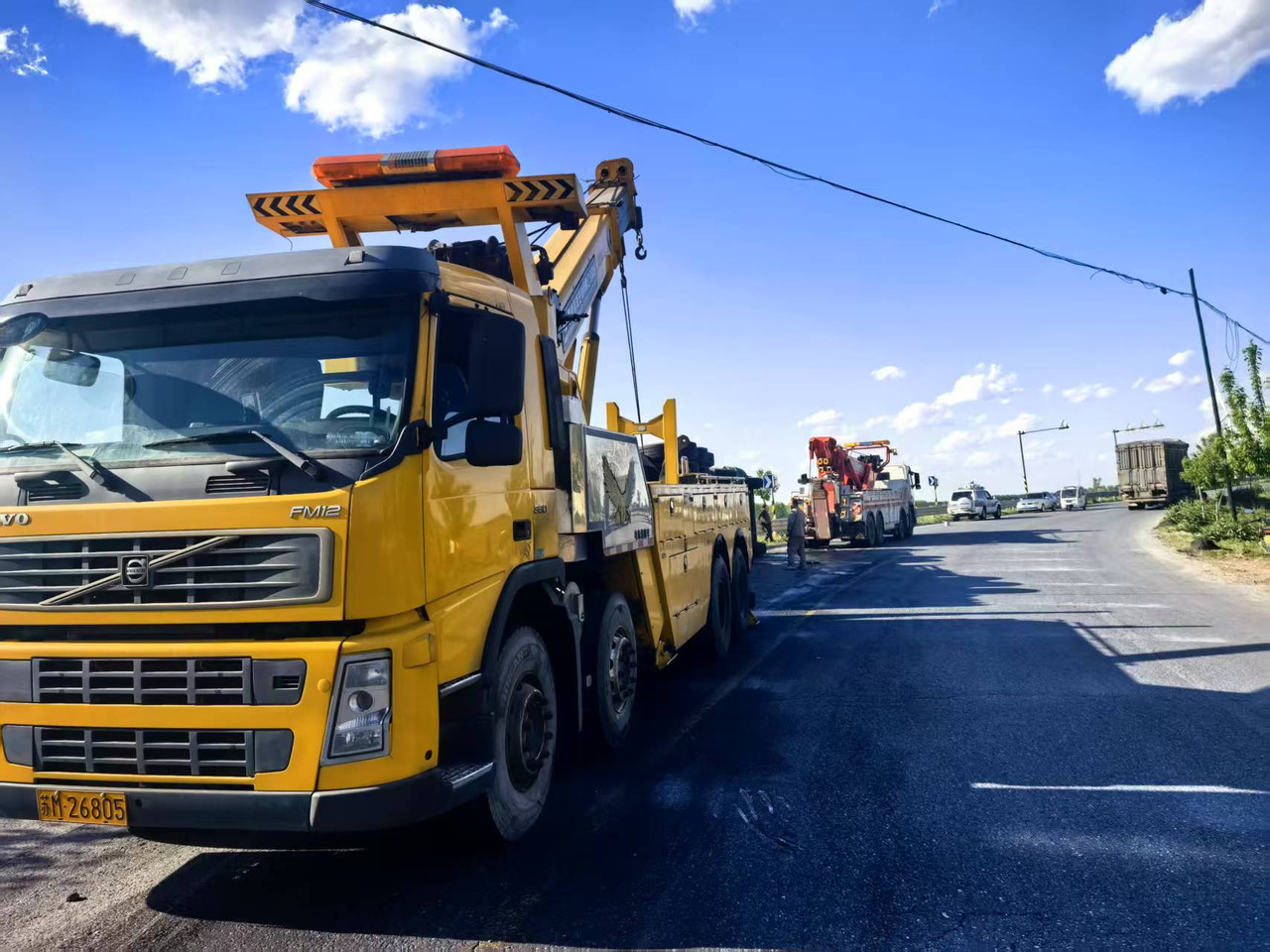 XCMG crane truck 70t - Camião grua: foto 1 XCMG crane truck 70t - Camião grua: foto 1