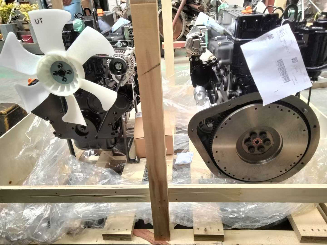 YANMAR 4TNE98 - Motor por Máquina de construção: foto 5 YANMAR 4TNE98 - Motor por Máquina de construção: foto 5