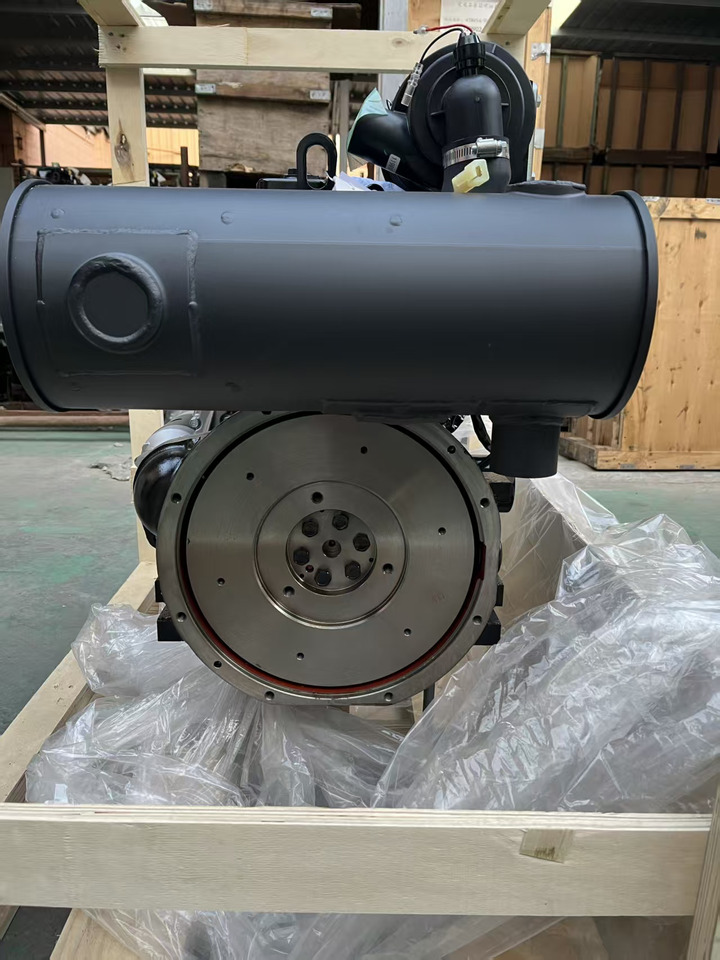 YANMAR 4TNV88 - Motor por Escavadeira: foto 4 YANMAR 4TNV88 - Motor por Escavadeira: foto 4