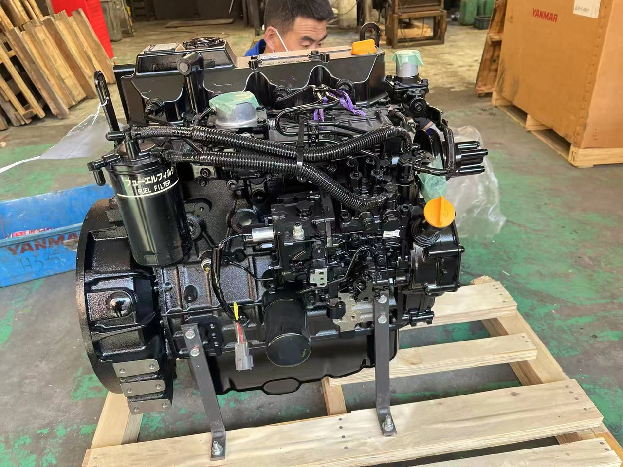 YANMAR 4TNV94L - Motor por Escavadeira: foto 1 YANMAR 4TNV94L - Motor por Escavadeira: foto 1