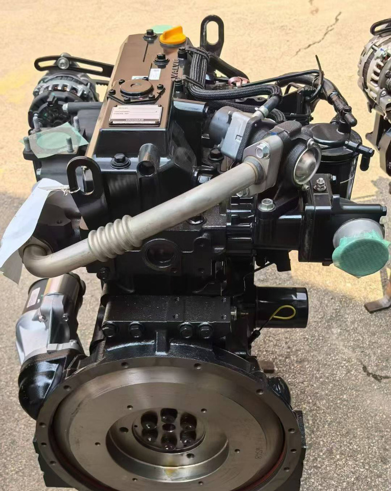 YANMAR 4TNV98 - Motor por Escavadeira: foto 2 YANMAR 4TNV98 - Motor por Escavadeira: foto 2