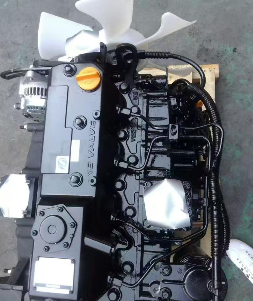 YANMAR 4TNV98 - Motor por Mini pá carregadora: foto 2 YANMAR 4TNV98 - Motor por Mini pá carregadora: foto 2