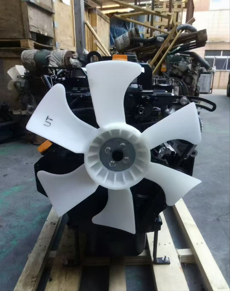 YANMAR 4TNV98 - Motor por Mini pá carregadora: foto 3 YANMAR 4TNV98 - Motor por Mini pá carregadora: foto 3