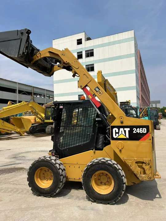 90% New Front Loader Tractor CAT 246D Skid Steer Loader / Used Cat 226B 246C 246d Mini Skid Steer Loader in Stock - Mini pá carregadora: foto 5 90% New Front Loader Tractor CAT 246D Skid Steer Loader / Used Cat 226B 246C 246d Mini Skid Steer Loader in Stock - Mini pá carregadora: foto 5