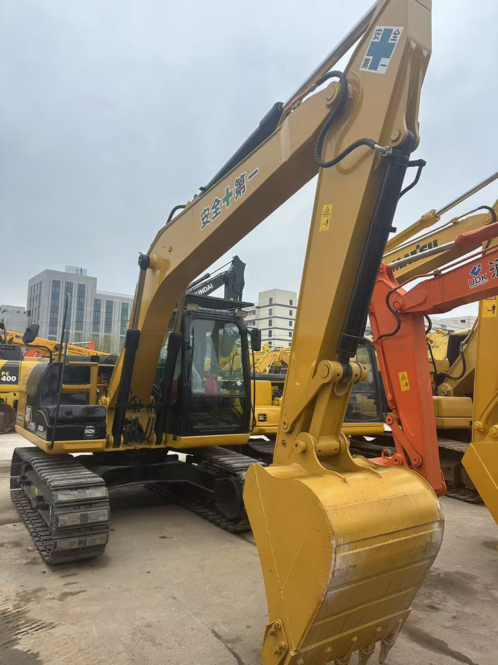 CATERPILLAR 312D2 - Escavadora de rastos: foto 1 CATERPILLAR 312D2 - Escavadora de rastos: foto 1