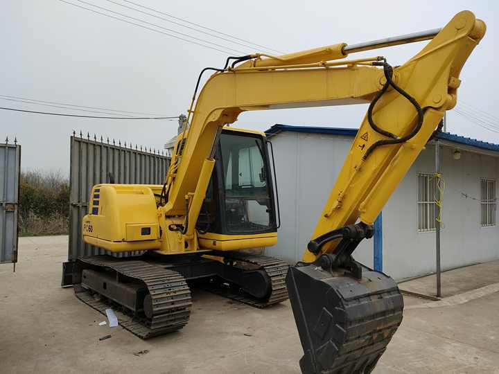 Cheap Used Komatsu PC60-7 Crawler Excavator with High Efficiency Used Heavy Machinery Komatsu P60-7 Digger Cheap for Sale - Escavadora de rastos: foto 5 Cheap Used Komatsu PC60-7 Crawler Excavator with High Efficiency Used Heavy Machinery Komatsu P60-7 Digger Cheap for Sale - Escavadora de rastos: foto 5