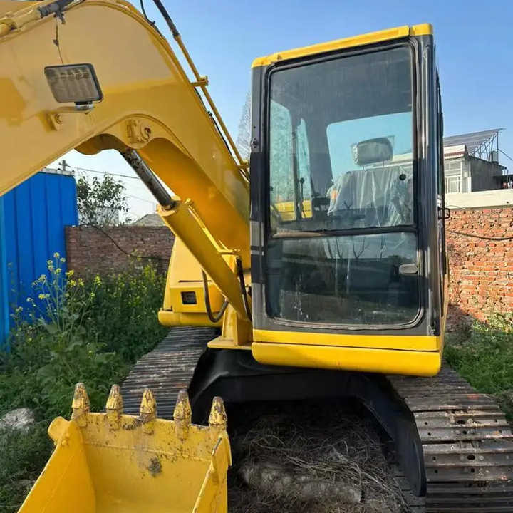 Cheap Used Komatsu PC60-7 Crawler Excavator with High Efficiency Used Heavy Machinery Komatsu P60-7 Digger Cheap for Sale - Escavadora de rastos: foto 2 Cheap Used Komatsu PC60-7 Crawler Excavator with High Efficiency Used Heavy Machinery Komatsu P60-7 Digger Cheap for Sale - Escavadora de rastos: foto 2